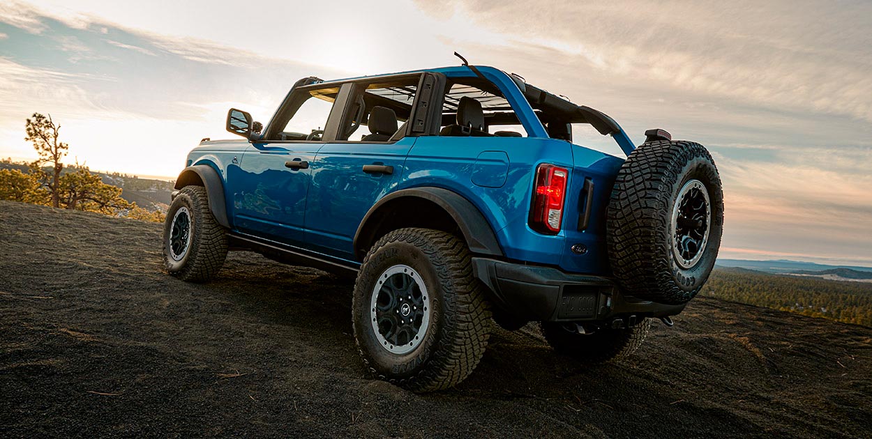 Disfruta del mejor Ángulo Ventral de Ford Bronco 2021 4 puertas en pendientes pronunciadas