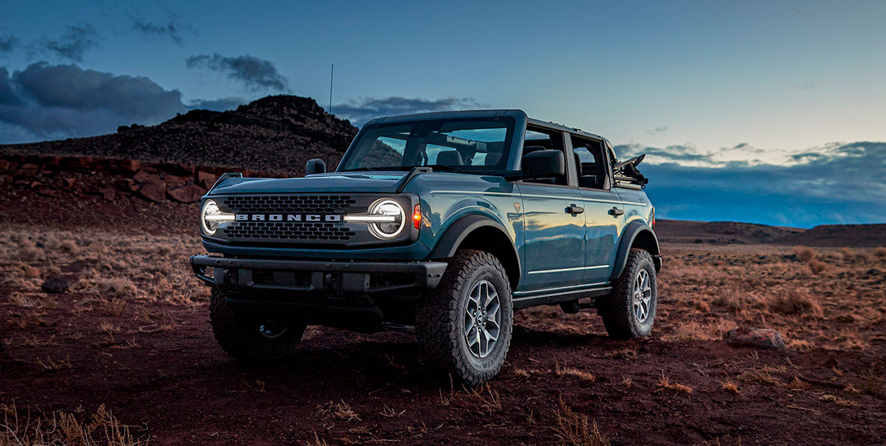 2021 Ford Bronco with best ground clearance to avoid underbody scuffing