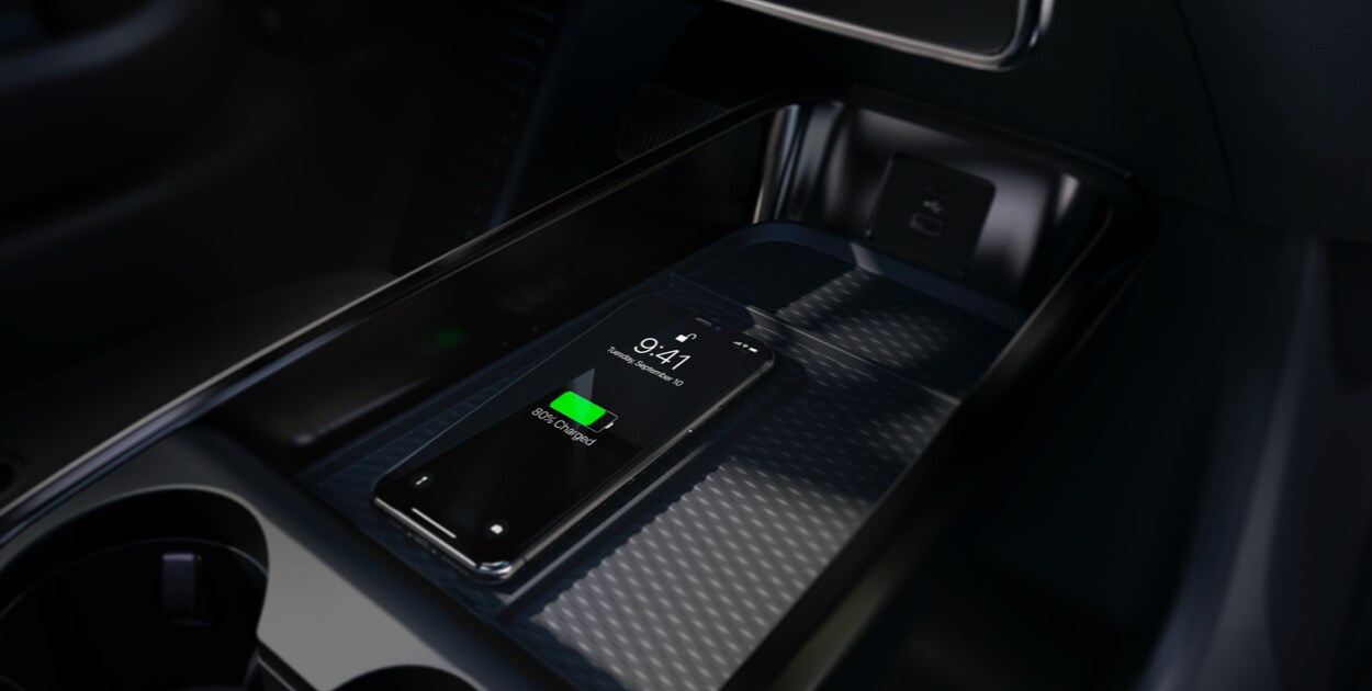 Conoce el Cargador Inalámbrico equipado en la Camioneta SUV Eléctrica Ford Mach-E 2022