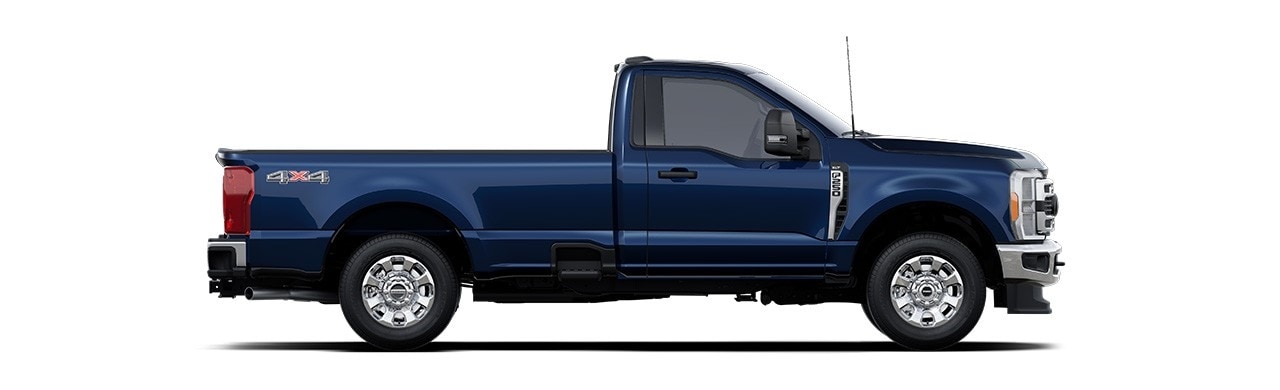Ford Super Duty F-250 2024, Versión XLT en Color Antimatter Blue Metallic
