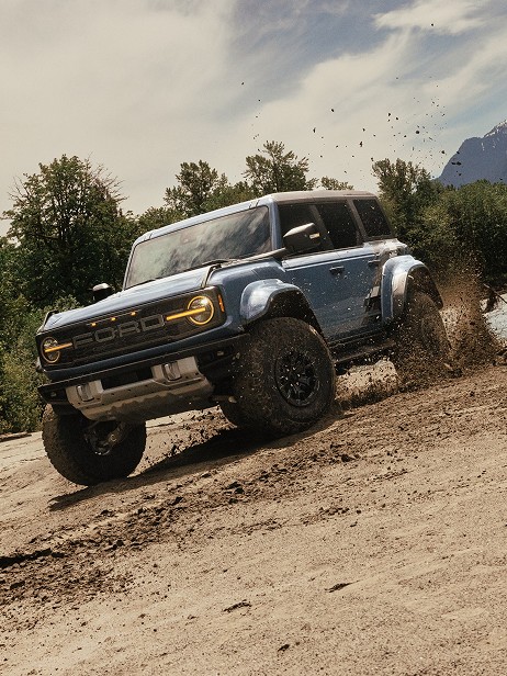 The offroad power belongs to the 2026 Ford Bronco Raptor 4x4 SUV in Puerto Rico
