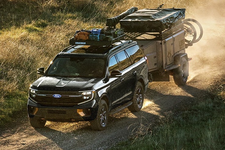Ford Expedition ofrece potencia imponente y gran capacidad de remolque para tus viajes