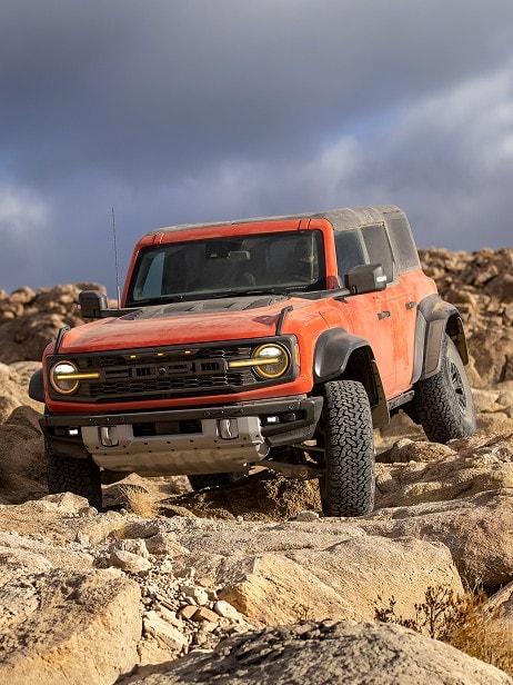 La SUV 4X4 Ford Bronco Raptor 2026 te permite seguir conectado gracias a su tecnología