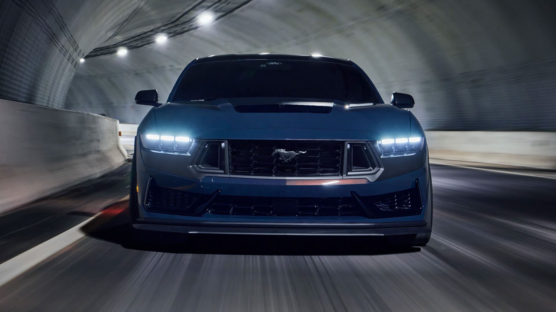 Domina la pista con el vehículo deportivo Ford Mustang Dark Horse 2026 en Puerto Rico
