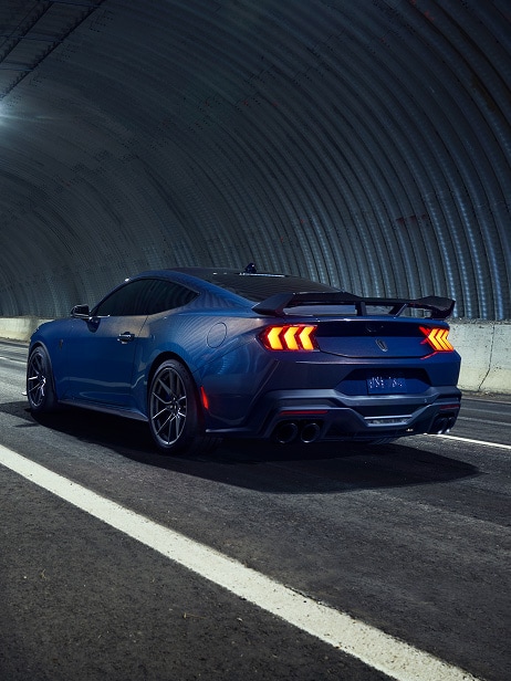 Potencia sin límite del vehículo deportivo Mustang Dark Horse 2026 en Puerto Rico