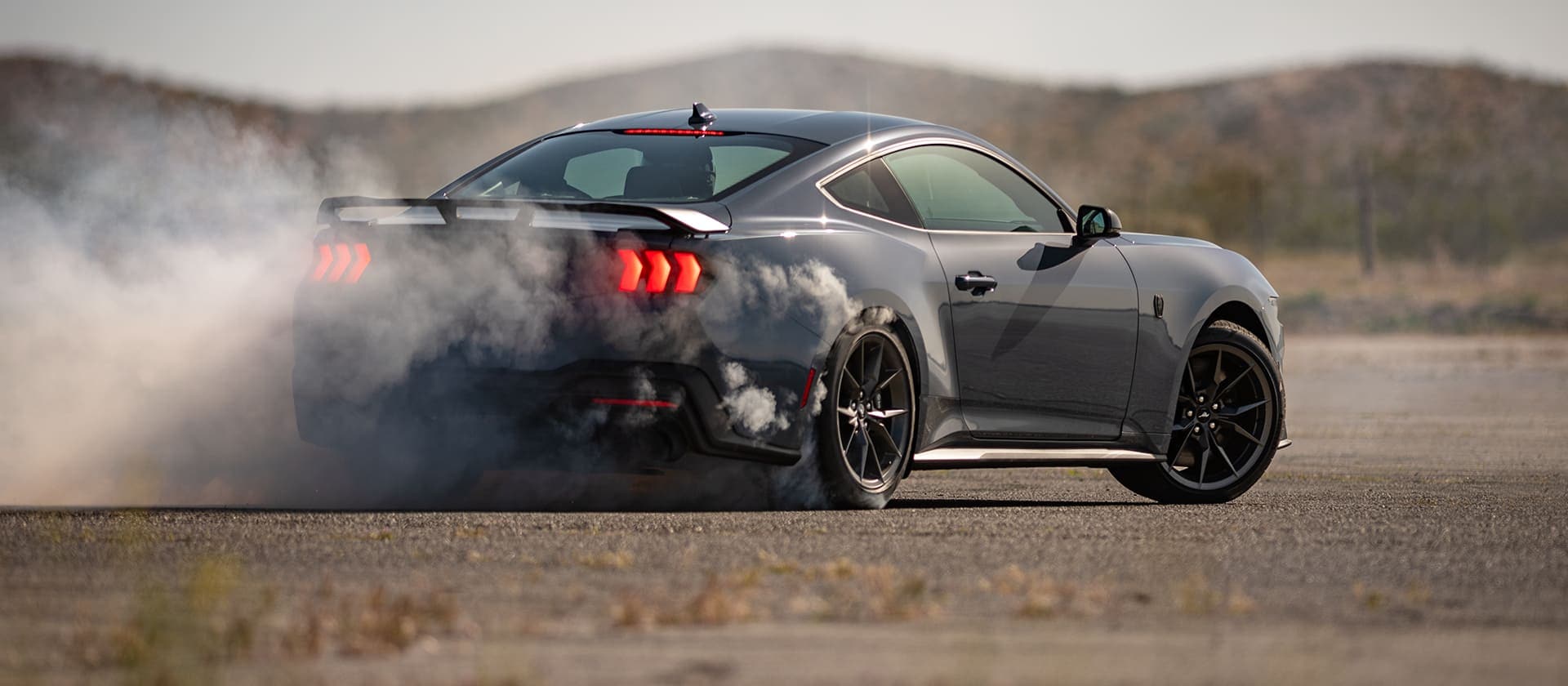 Ford Mustang 2025 en Puerto Rico con diseño aerodinámico y estilo deportivo