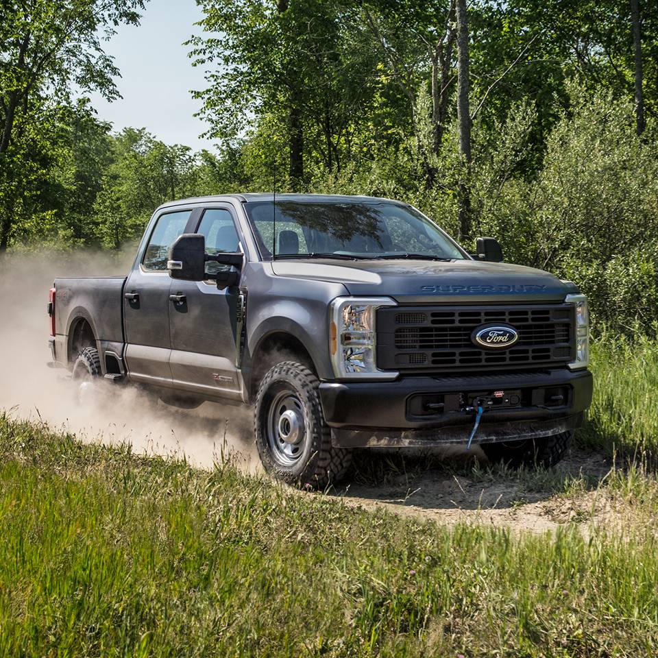 Cuando hablamos de capacidad y gran potencia, Ford Super Duty F250 es el vehículo de trabajo ideal