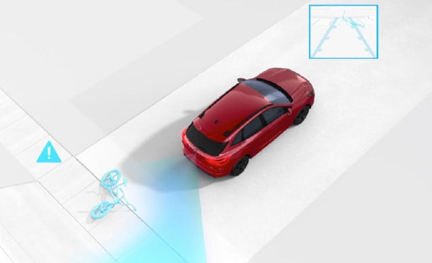 Discover the Security provided by the Reverse Camera equipped in the 2023 Ford Escape® Hybrid SUV