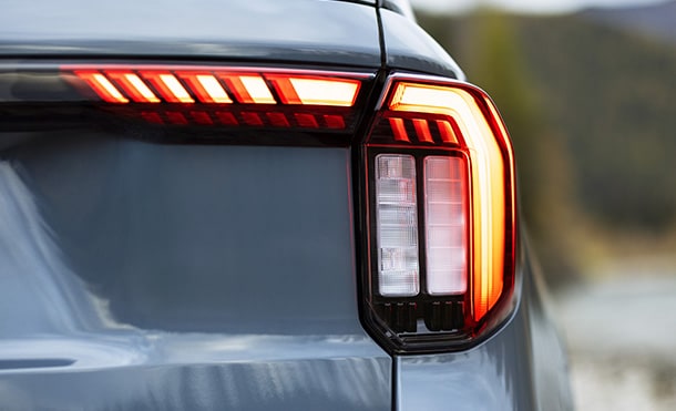 2025 Ford Explorer, the Sports SUV with Tail Lights with Integrated Bar Design