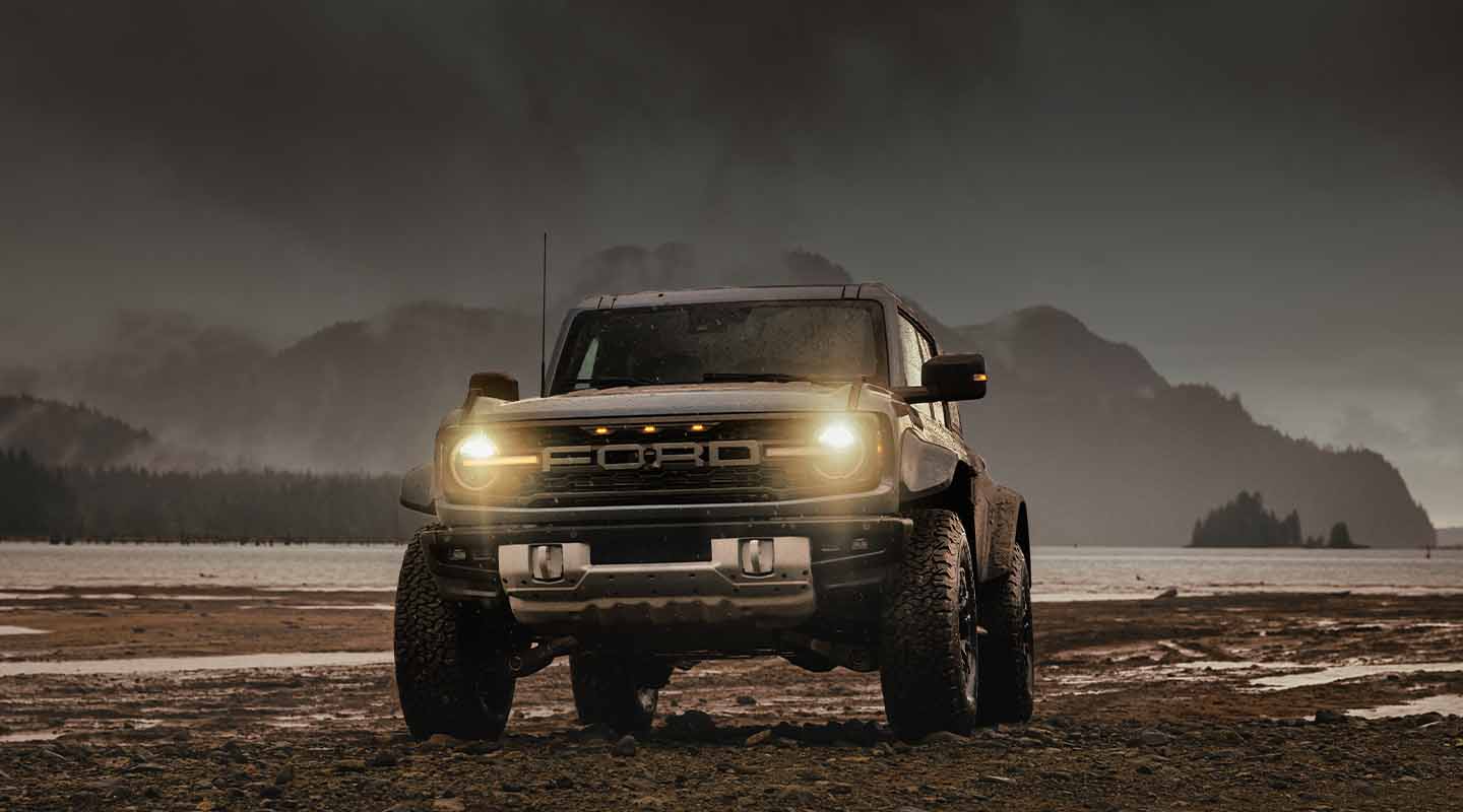 Learn about the design and aesthetics of Ford Bronco Raptor 2025 in tires, interior and exterior