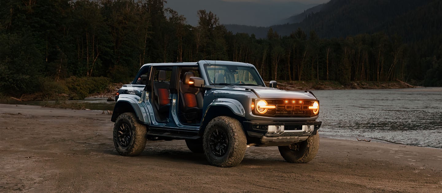 Learn about the equipment and features of the Ford Bronco Raptor 2025 in Puerto Rico