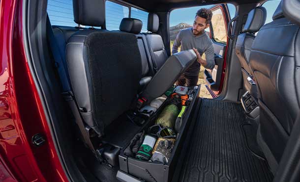 Ford F-150 equips touchscreen of 12 inches and SYNC 4