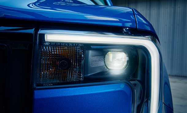 You can find the 2025 Ford Maverick in different colors, available in Puerto Rico