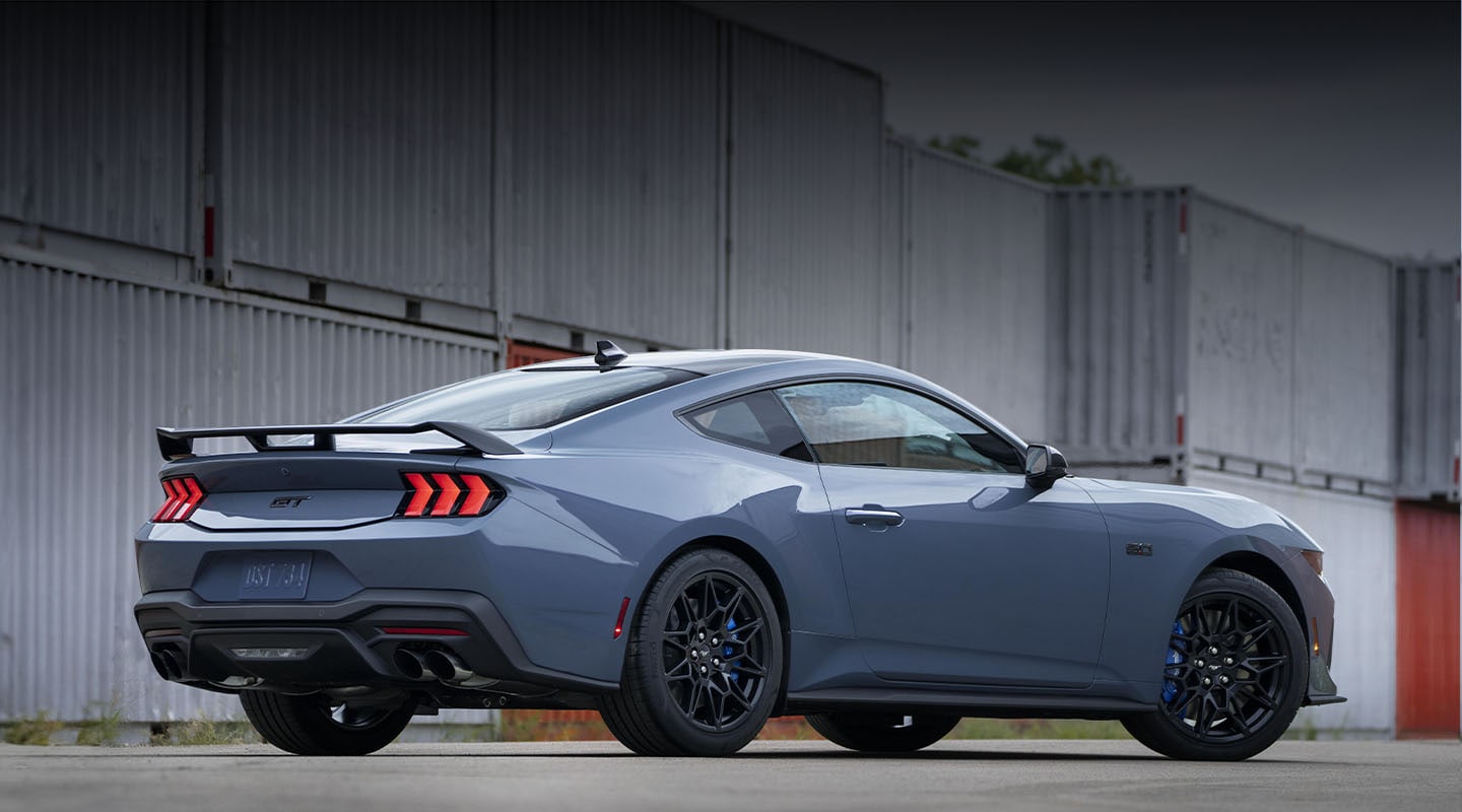 Descubre el Diseño y Equipamiento de Ford Mustang 2025, el Auto Deportivo Leyenda