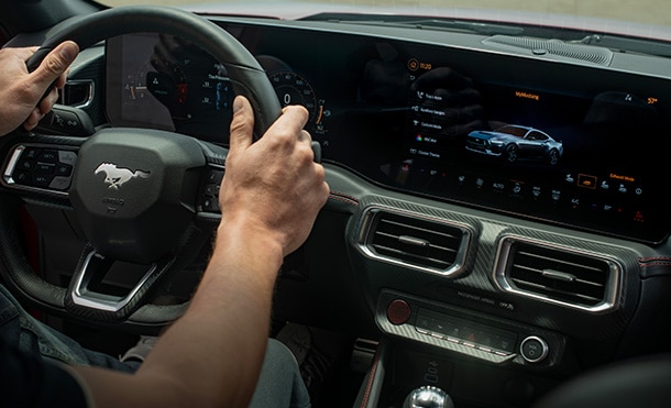 Nuevo Ford Mustang 2025, Auto Deportivo equipado con Paletas de Cambio en el Volante