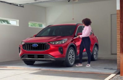 La SUV Ford Escape Híbrida 2023 con Motor Plug-In Hybrid I-4 de 2.5L