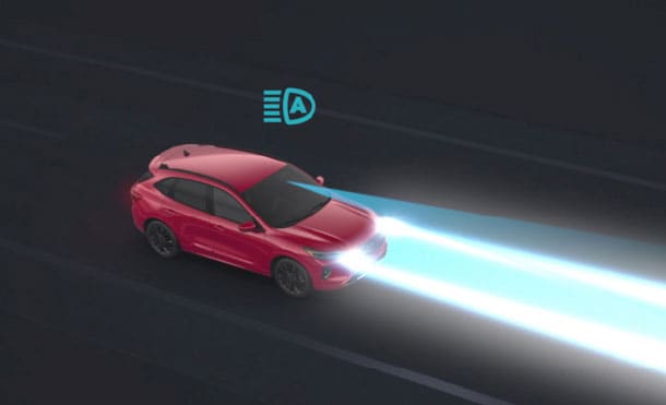 Asistencia en Faros Delanteros con Luz Alta Automática equipada en SUV Ford Escape Híbrida 2023