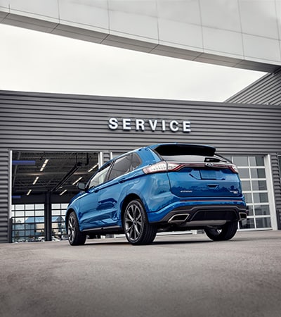 Ford Edge 2019 entrando a Servicio Automotriz Programado