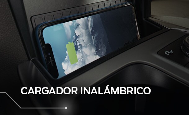 El Cargador Inalámbrico Ford te permite mantener tus dispositivos conectados y actualizado