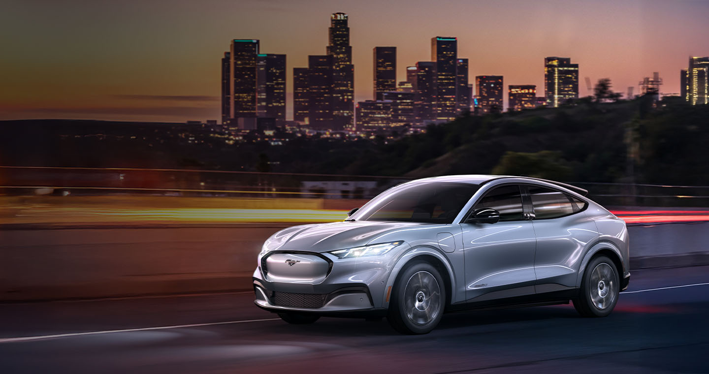 Conoce Ford Mustang Mach-E 2023, la SUV Eléctrica de Gran Poder y Desempeño. ¡Descúbrela!